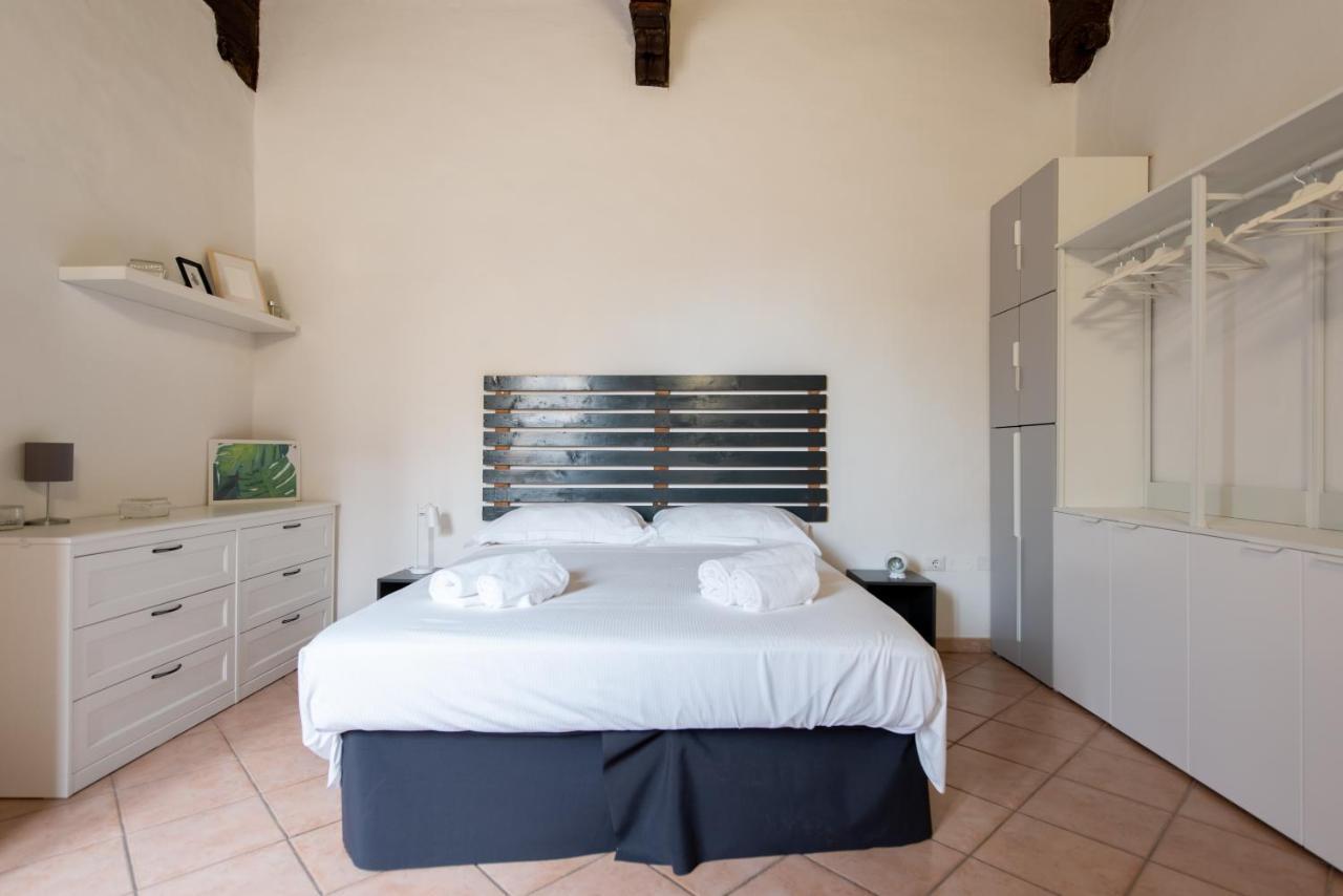 2 Rooms Next To A Market And Piazza Santa Croce - Homeunity Florenz Exterior foto